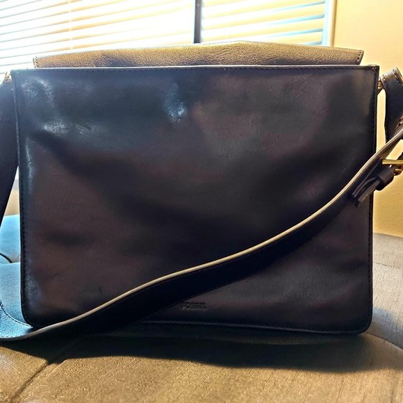 Fossil - Black Shoulder Purse - Picture 3 of 4
